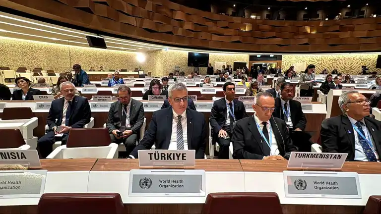 Memişoğlu, Cenevre'de Sağlık Bakanlarıyla Görüştü