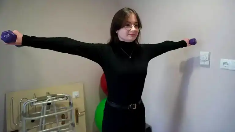 Eşi Benzeri Olmayan Eklem Çıkığı Vakası